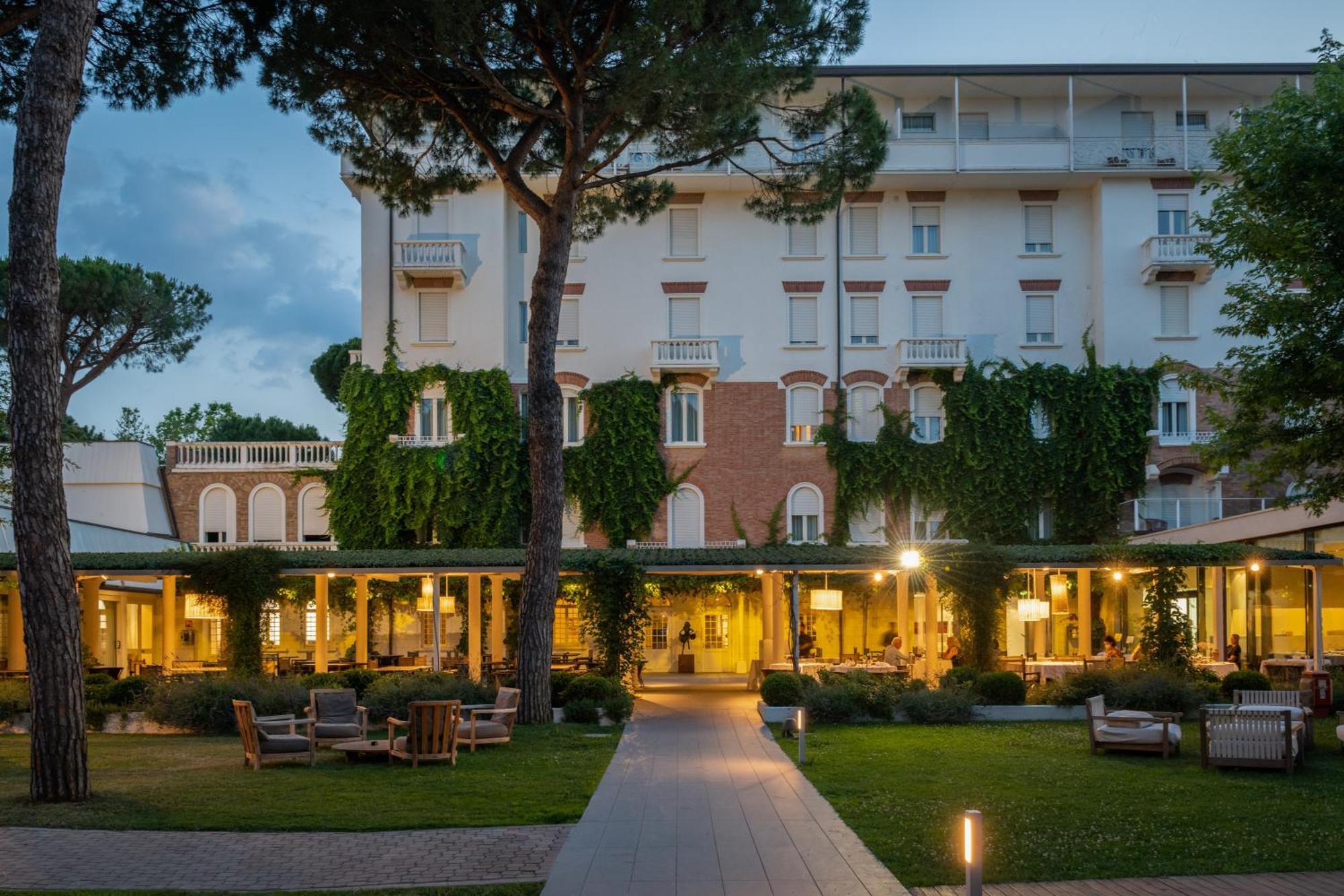 Marepineta Resort Milano Marittima Exterior foto